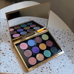 Pat McGrath Gilded Nirvana: Mega Eye Shadow Palette 2025